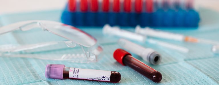 PACCHETTO ANALISI DEL SANGUE E URINE